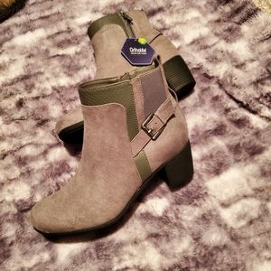 Brand new Kohls Croft and Barrow boots